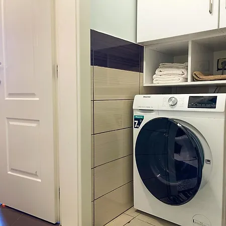 דירה Spacious Urban Nest