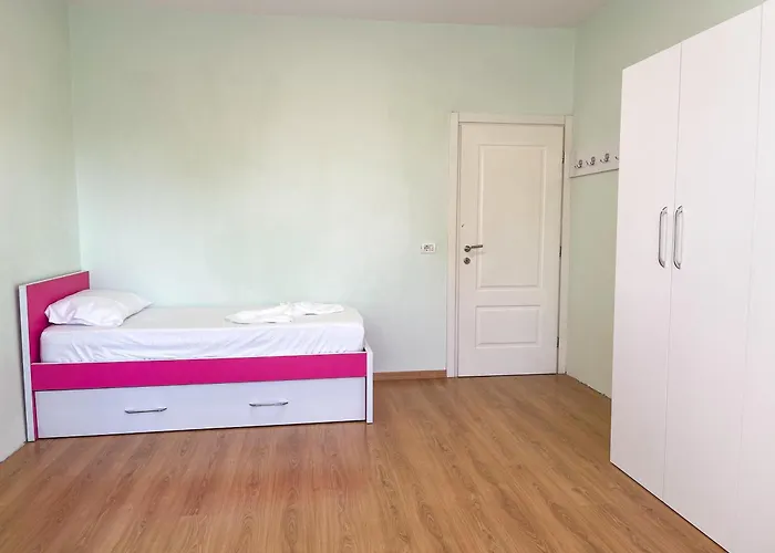 Spacious Urban Nest Appartement