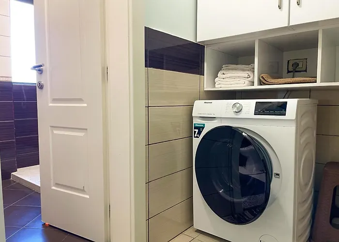 Апартаменты Spacious Urban Nest